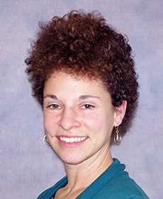 Headshot of Hannah Cutts