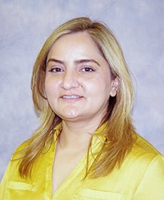Headshot of Munawar Sultana